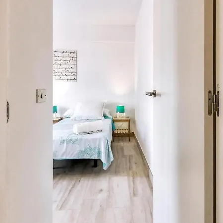 Apartamento Two Bedroom In Playa De Americas, Free Wifi *